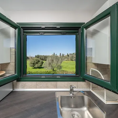 Ampelos Land شقة