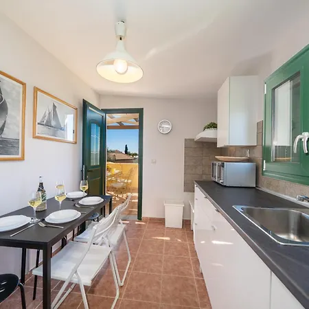 Ampelos Land 아파트 스보로나타