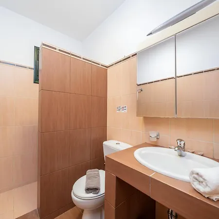 Apartamento Ampelos Land